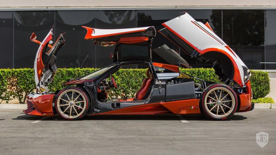  Pagani Huayra Lampo 2017 года  (фото 24 из 60)